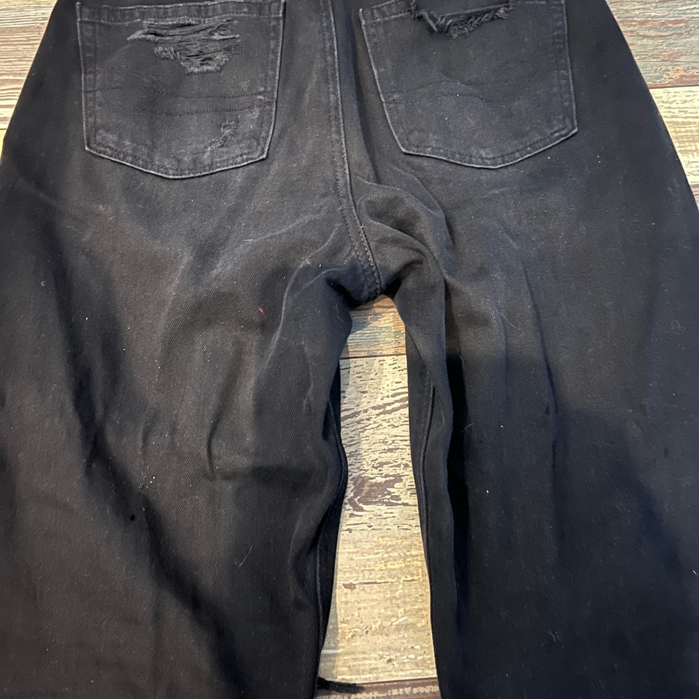 Mom Ripped Jeans - Picture 4 of 10